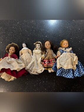 Lot of 5 Vintage Cloth,plastic & Porcelain Dolls - Mixed Colors